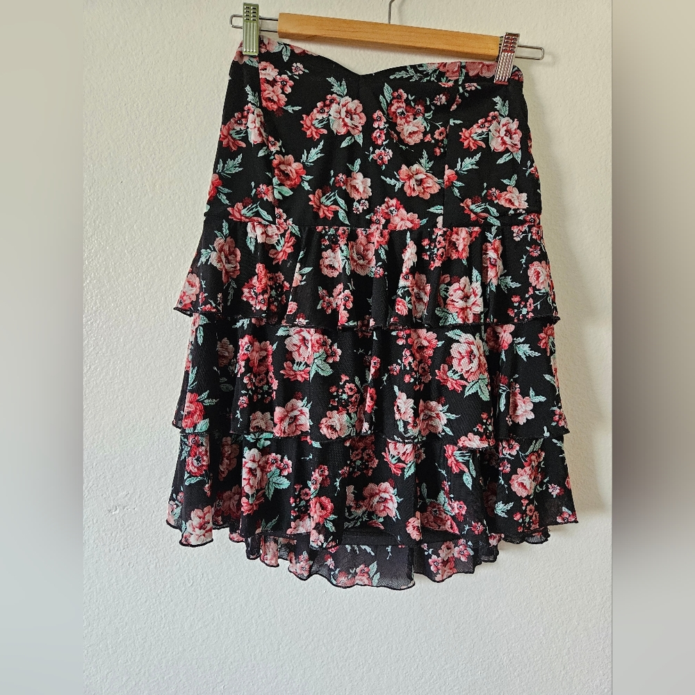 Torrid strapless floral top